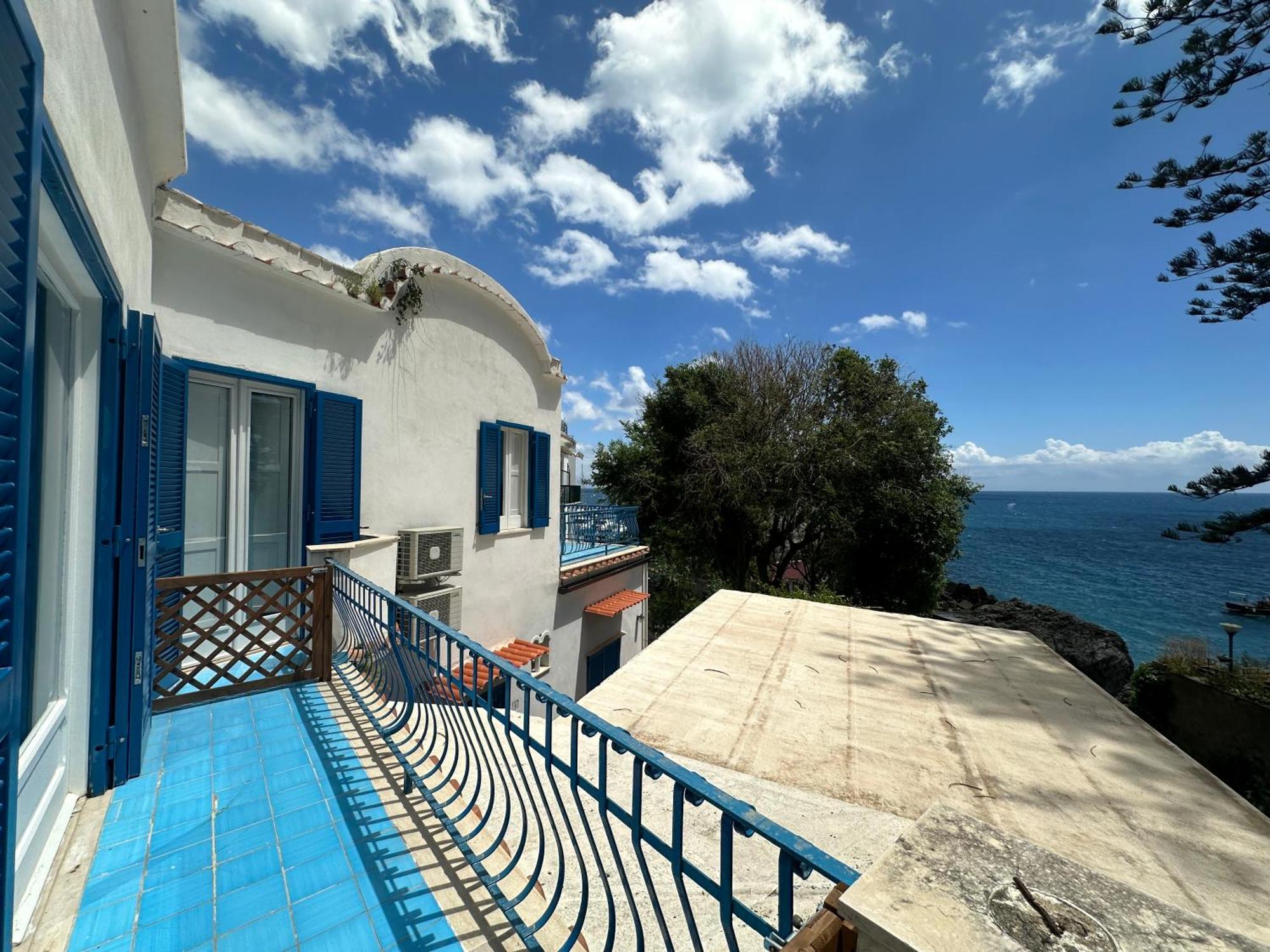 Rada Azzurra *